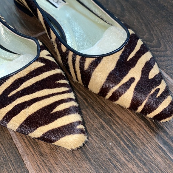 COPY - Emy Mack Megan zebra print pointy flats - Picture 8 of 9
